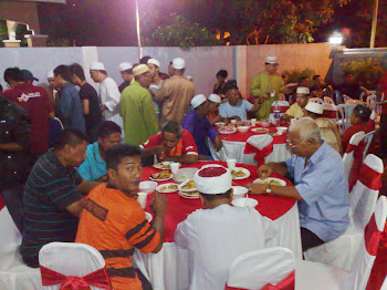 MAJLIS MAKAN COLEK DI RUMAH PENAUNG EN. ANUAR SAFIAN