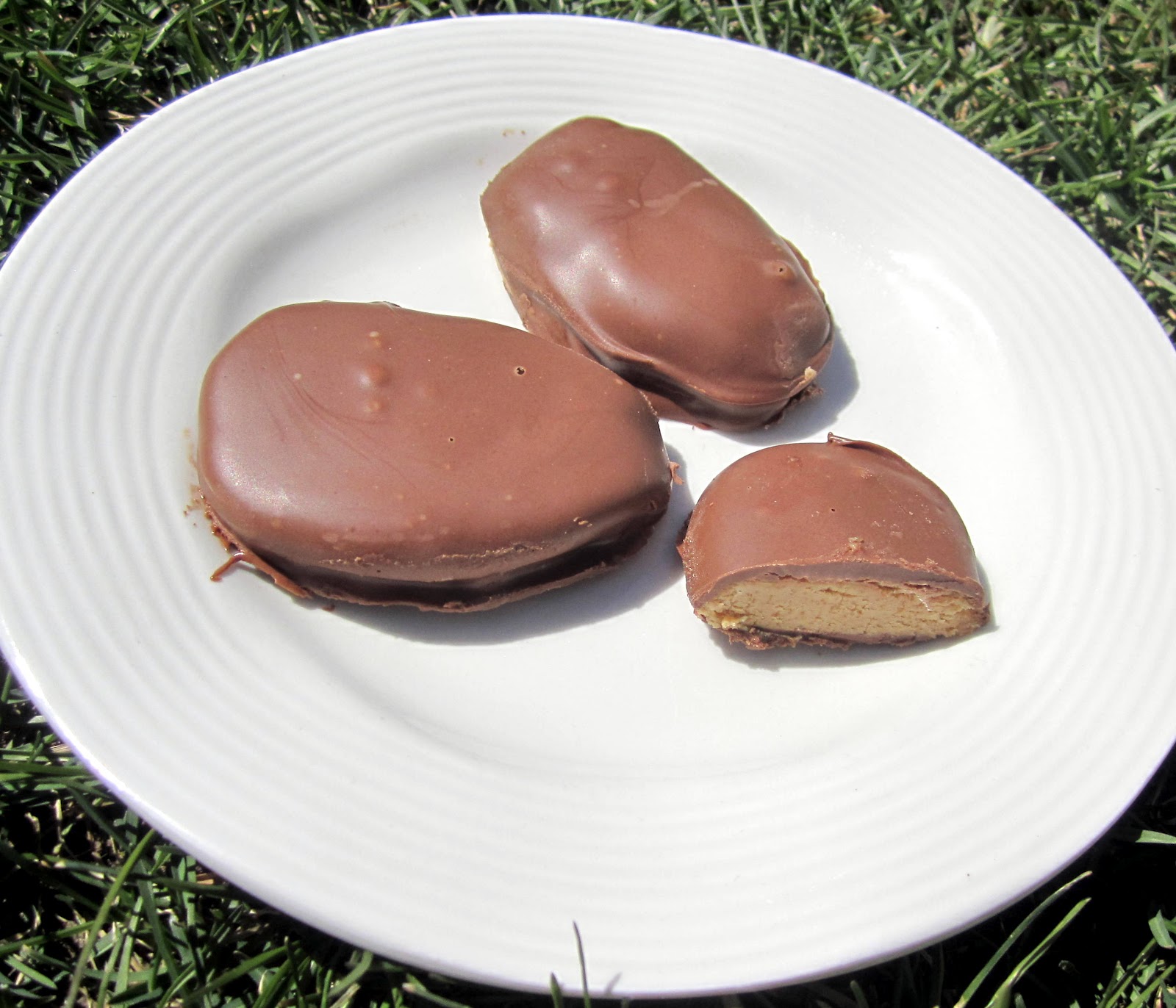 Izzy in the Kitchen Homemade Reese's Peanut Butter Eggs