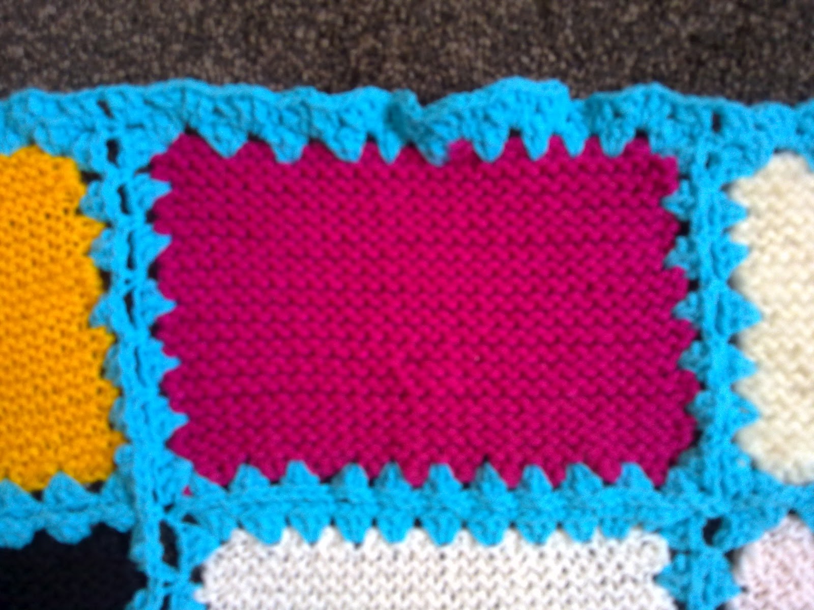 Mums Simply Living Blog: Crocheting knitted squares together