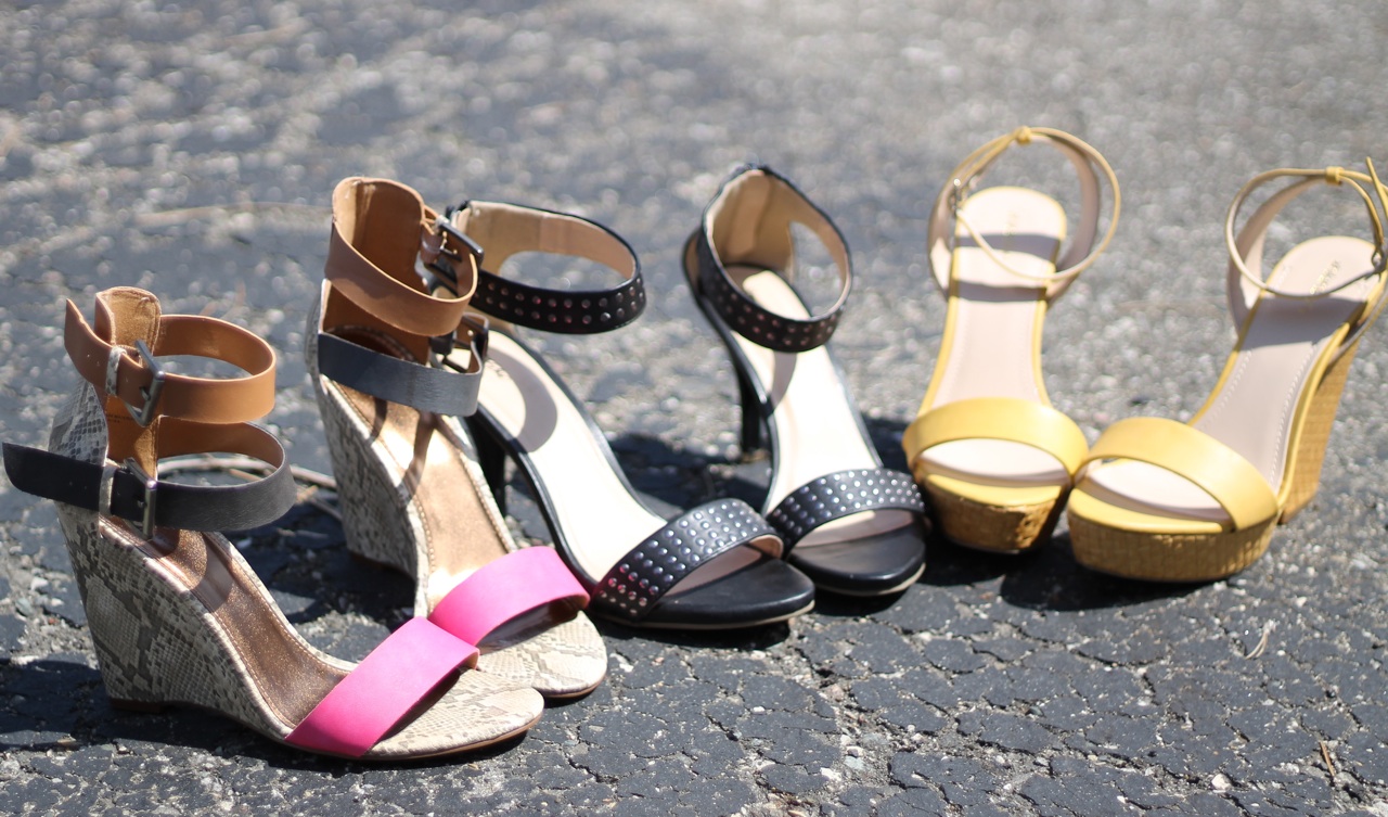 sandals under $40