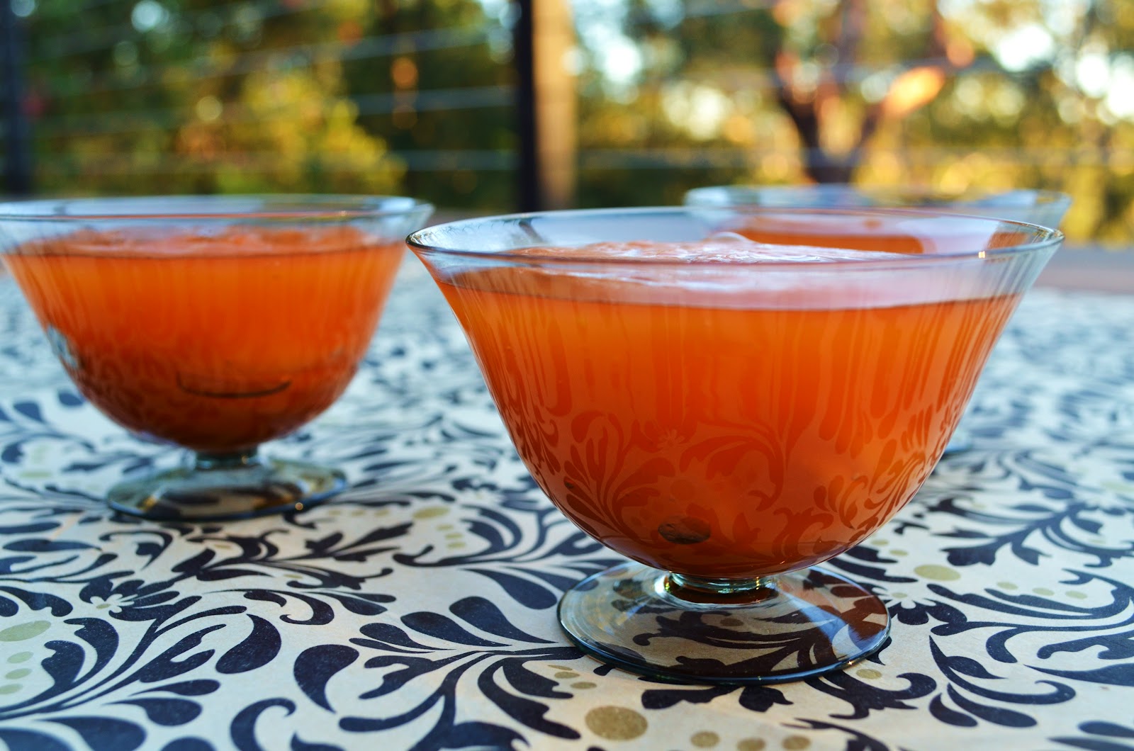 Gormandize Thai Red Tea Vegan Jelly with Poached Apples