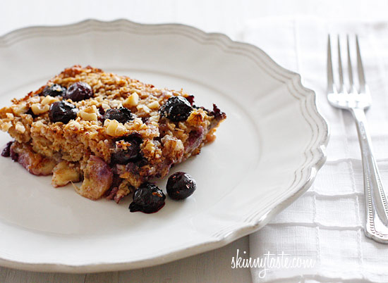 baked-oatmeal-with-blueberries-and-bananas.jpg