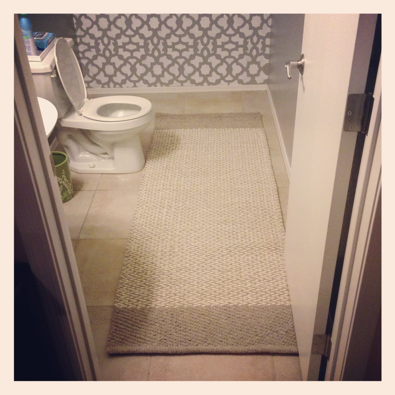 A little lovely Powder Room Make Over!