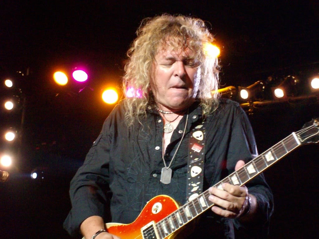 Rockfile Radio Rock Files: Happy Birthday DAVE MENIKETTI (video)