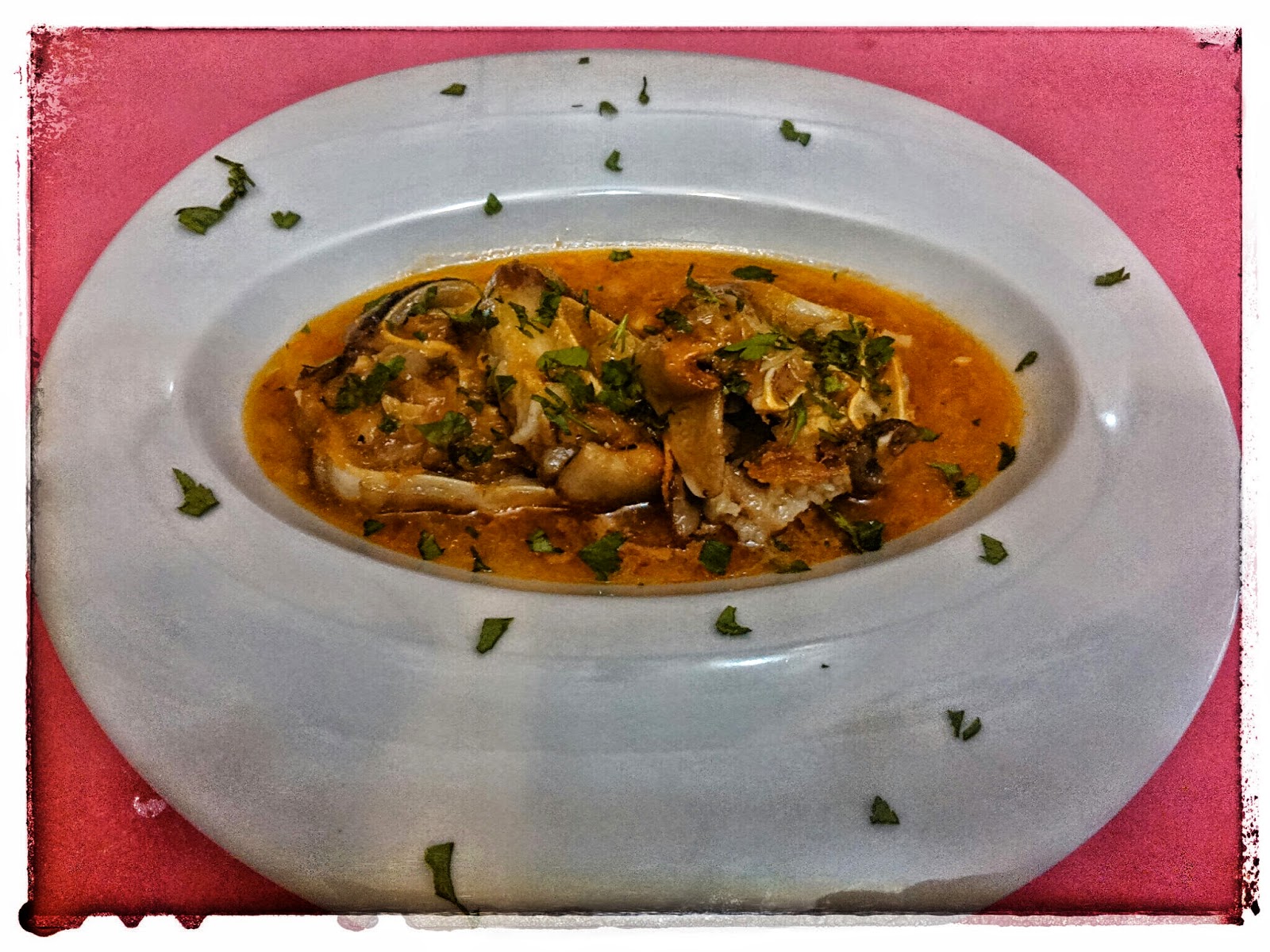 Oreja A La Plancha , Con Salsa