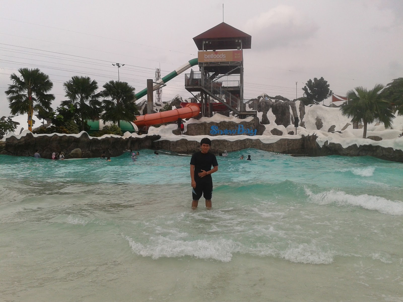 Waktu tanggal 13 Januari 2013 saya ke snowbay, harga masuk :