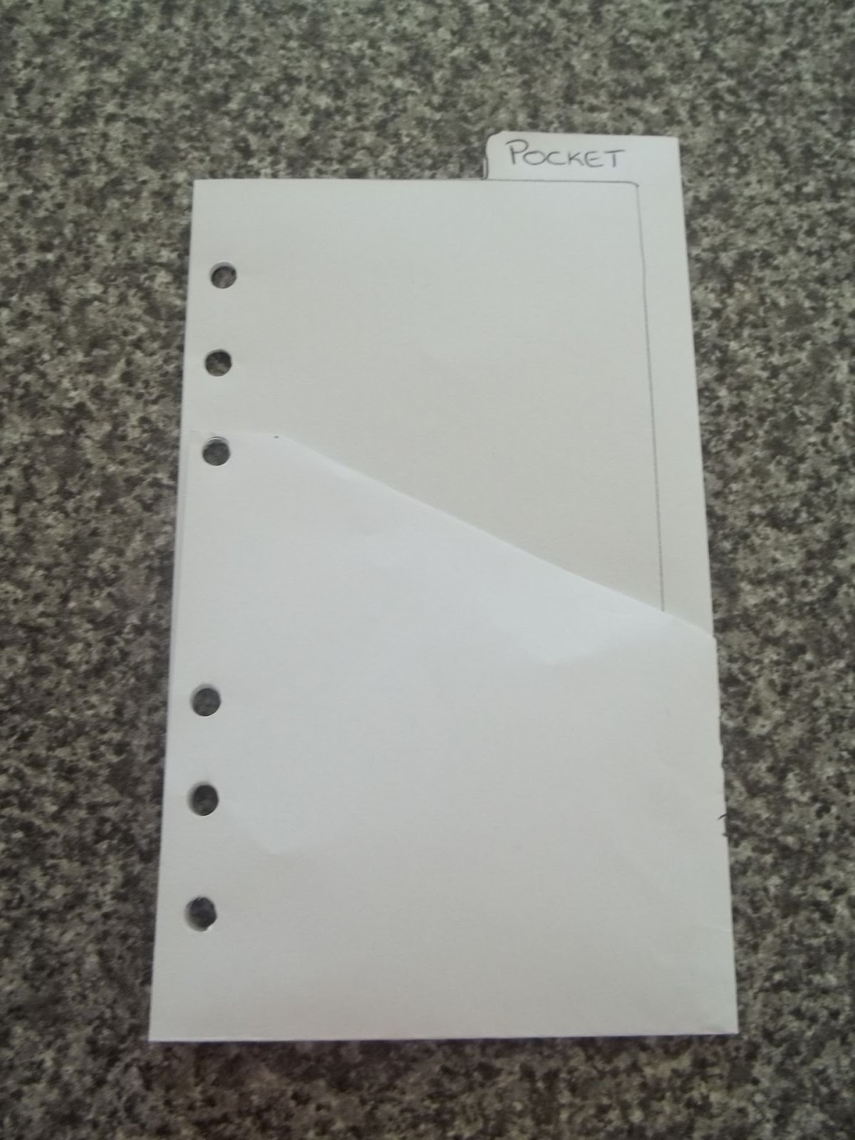 It's My Life! How To Make A Divider Pocket.