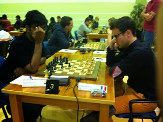 Echecs : le grand-maître Français Romain Edouard © Chess & Strategy Echecs : le grand-maître Français Romain Edouard © Chess & Strategy