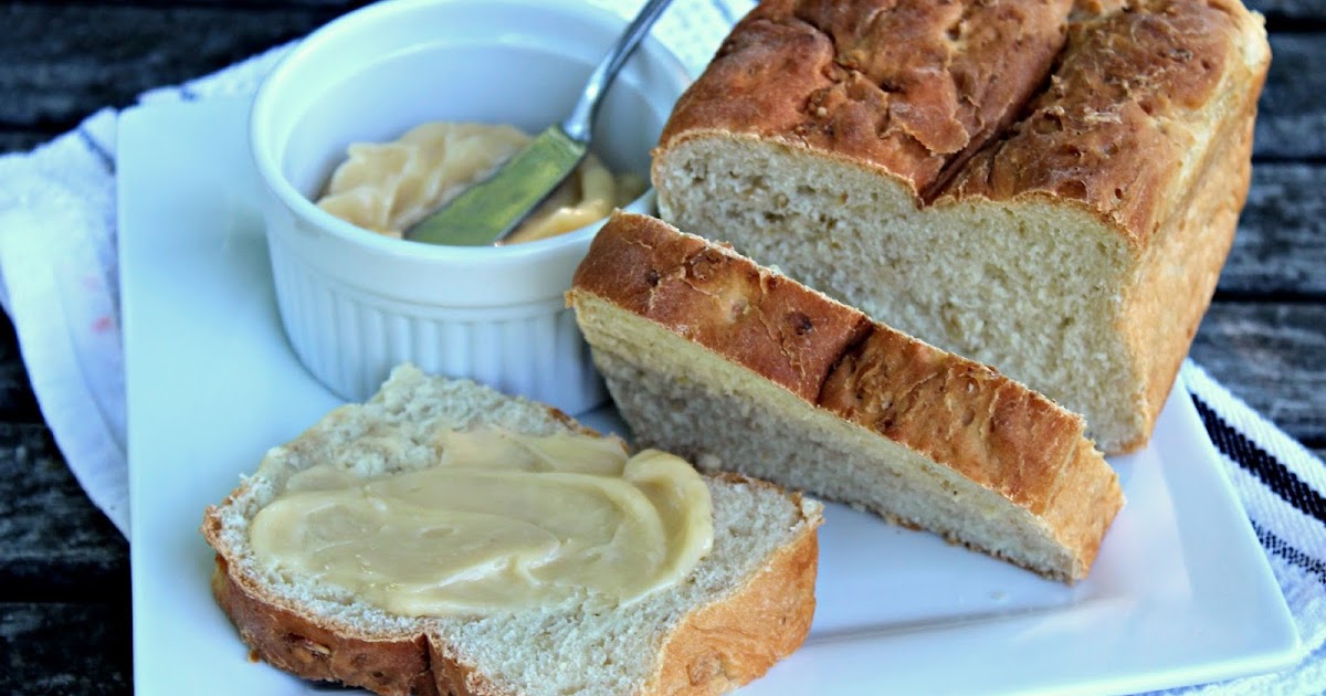 The Big Giant Food Basket Buttermilk and Oatmeal Bread with a Honey