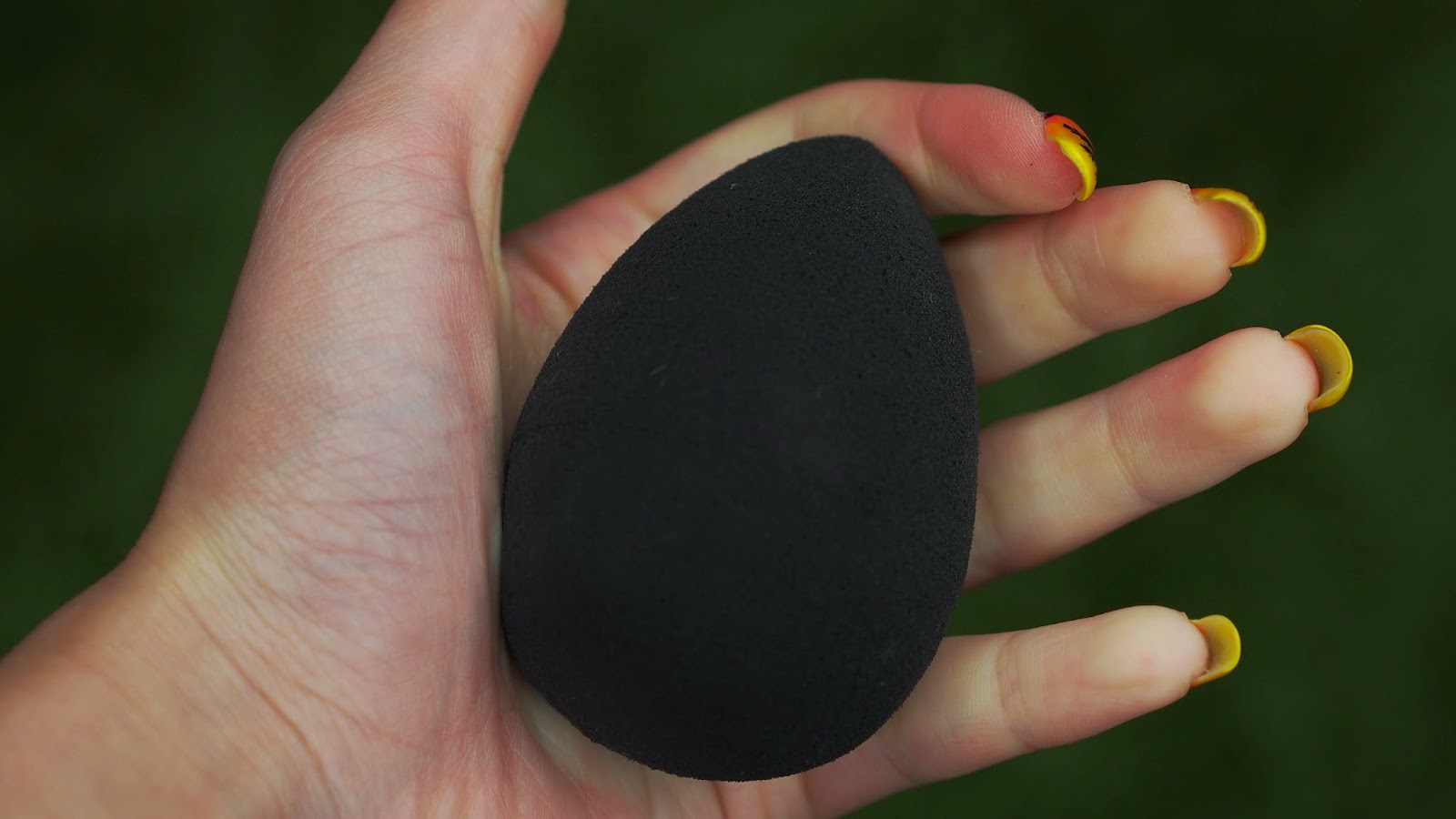 BEAUTY BLENDER PRO VS NORMAL SPONGE MONGABONG