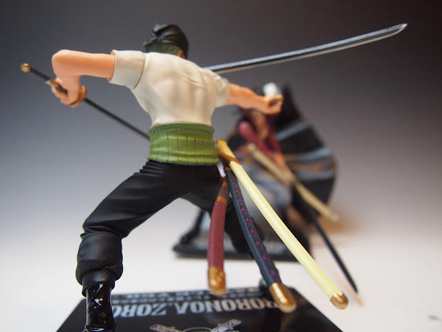 Figuarts ZERO - Roronoa Zoro (Battle ver.) and Dracule Mihawk (Battle ver.)