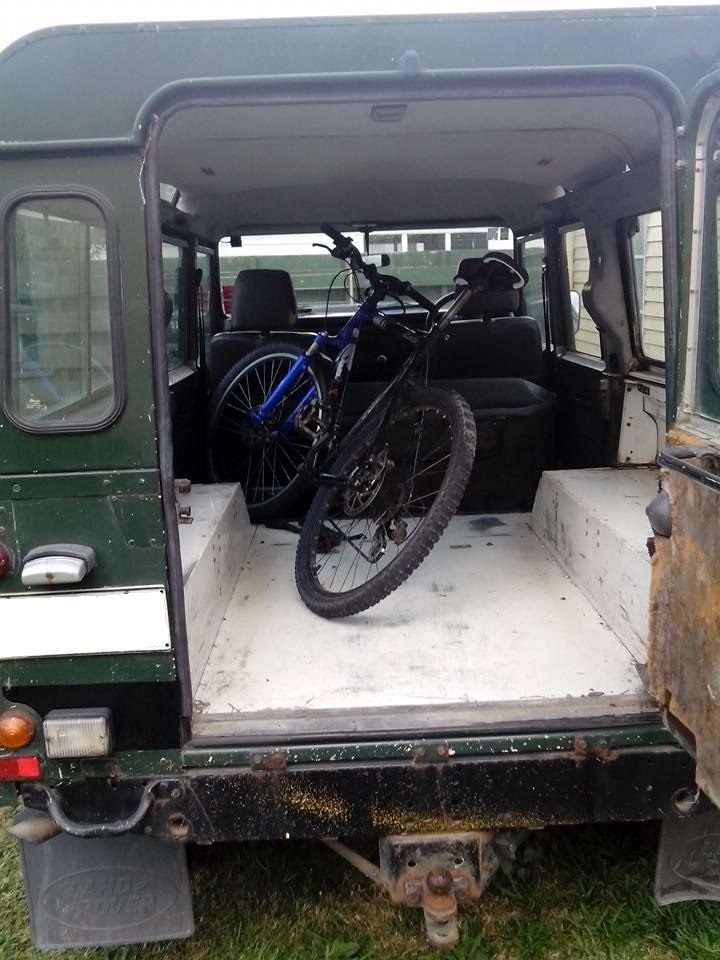 land rover defender mountain bike