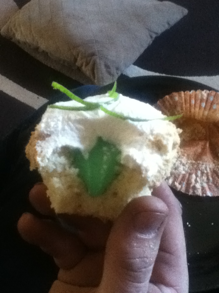 Citrus Cupcakes with Mascarpone Frosting photo pics Citrus Cupcakes with Mascarpone Frosting