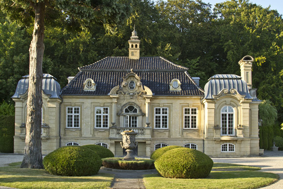 I haven hos evigglade â¥: en havesphinx i danmarks flotteste barokhave