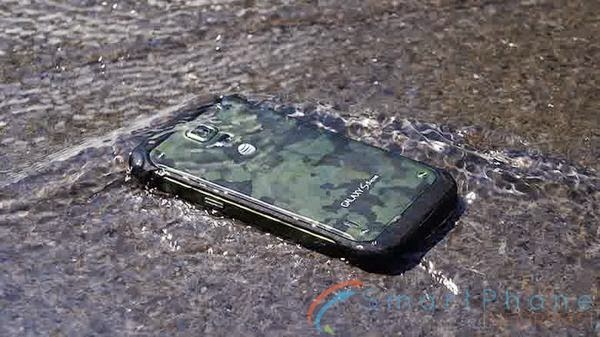 Bocoran Layar Samsung Galaxy S6 Active, Mau Pakai Resolusi Quad HD? Bocoran Layar Samsung Galaxy S6 Active, Mau Pakai Resolusi Quad HD?