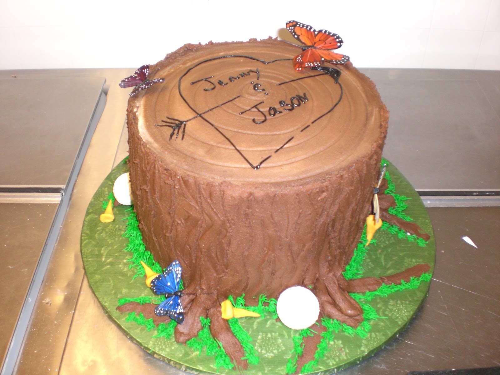 CAFE AROMAS: Tree Stump Cake