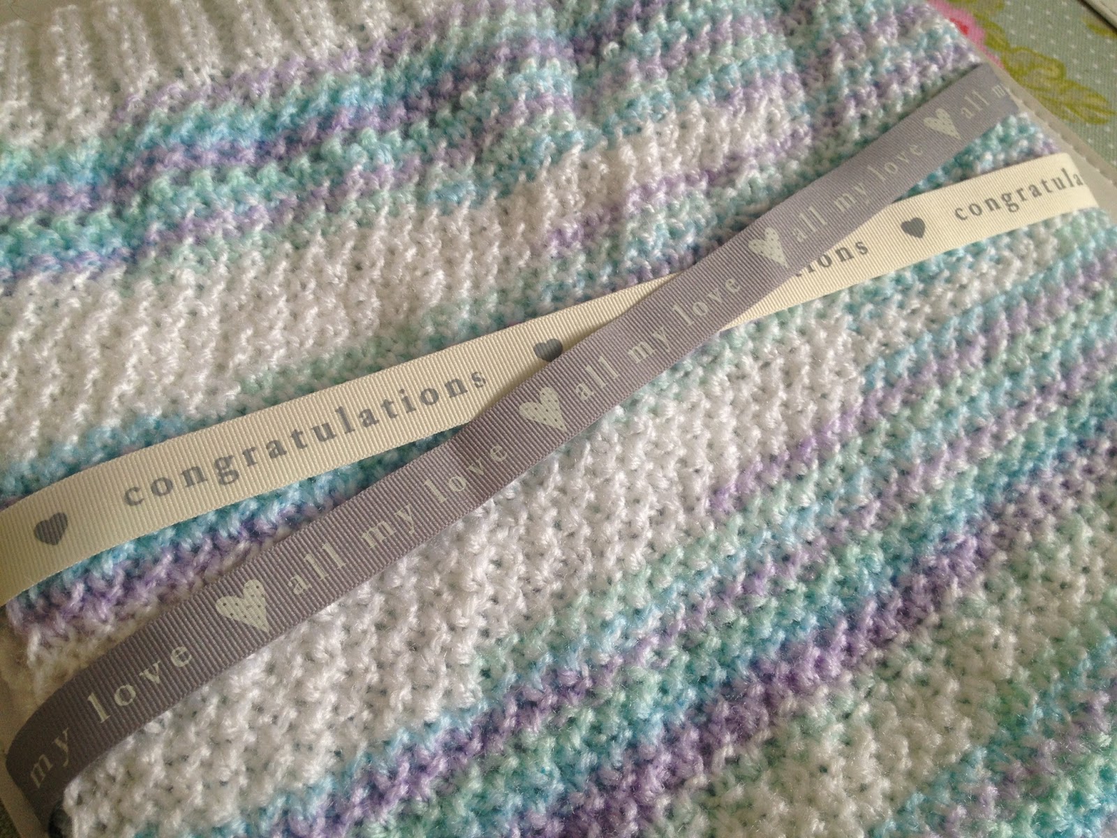 DIY Cute and Simple Moss Stitch Baby Blanket Fizzy Peaches