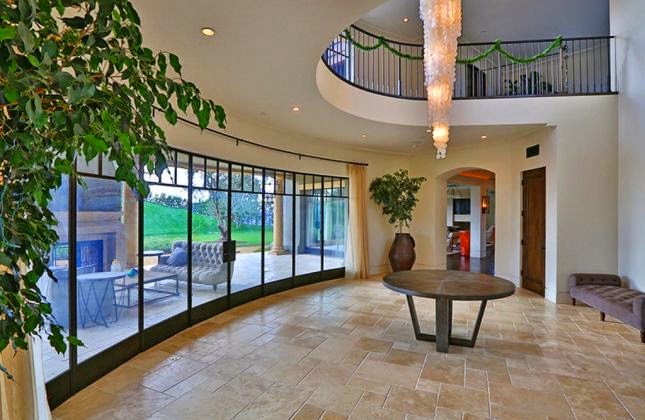 kourtney kardashian has a "dream house"! - fashion style kourtney kardashian has a "dream house"! - fashion style