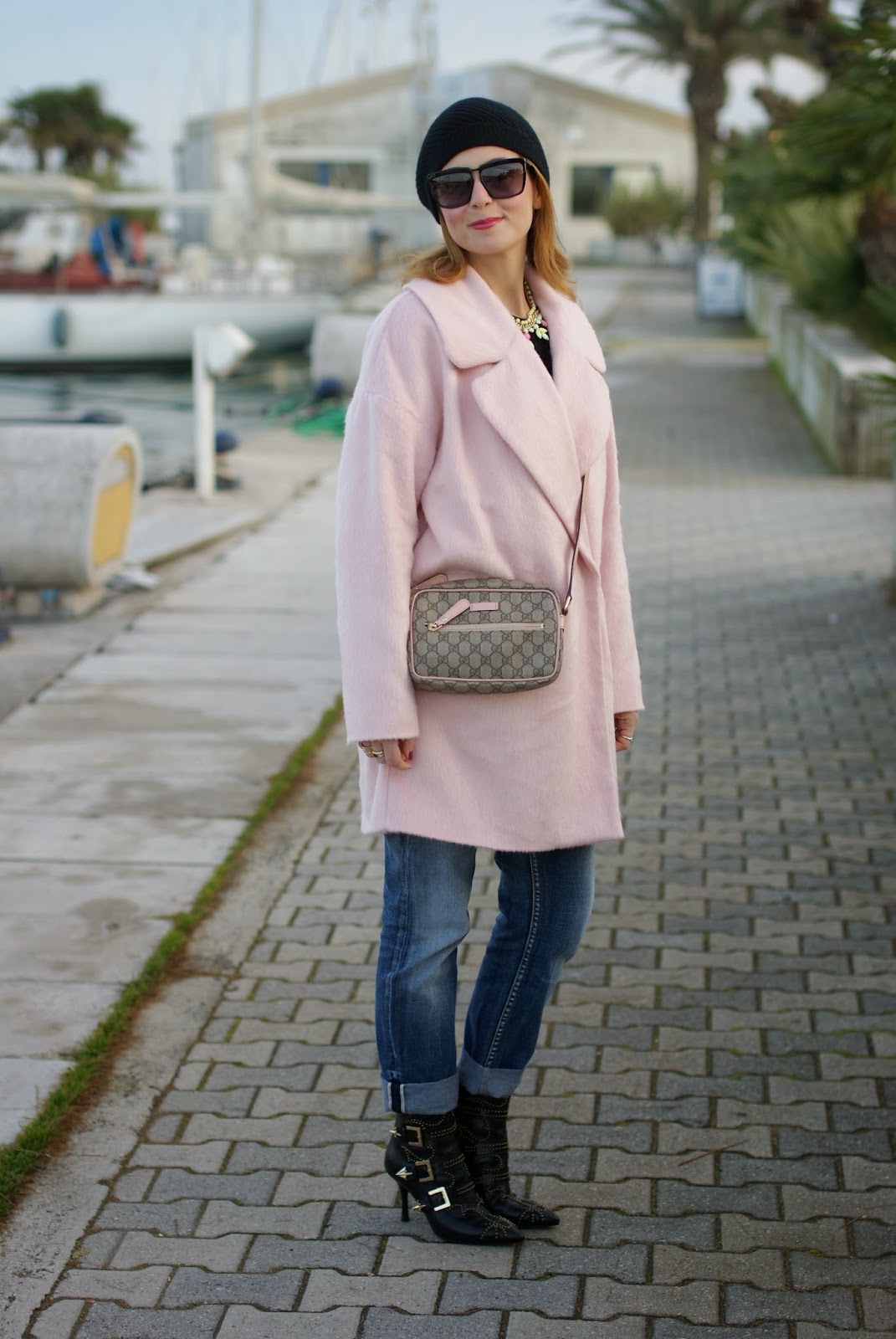oversized pink coat, cesare paciotti chloé susanna lookalikes, gucci pink bag, owl sweater, fashion and cookies, fashion blogger