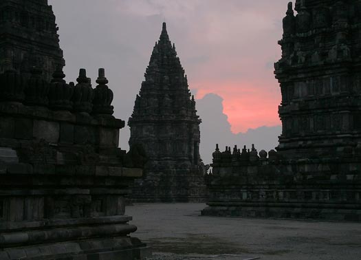 Foto Obyek Wisata Candi Prambanan Yogyakarta  Nano Pertapan