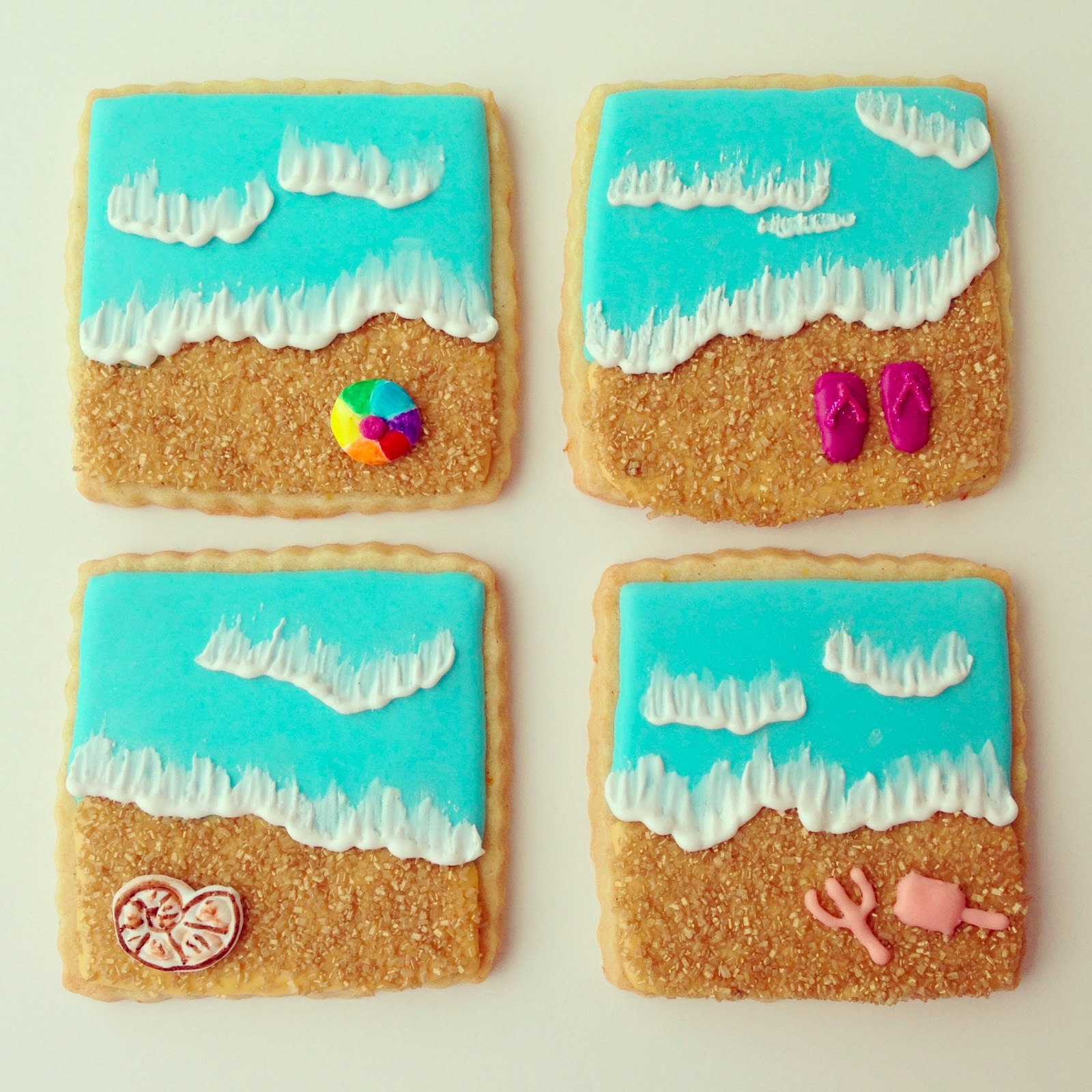 Askanam Making beach themed cookies