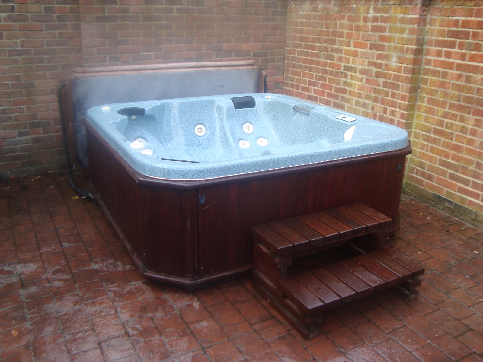 Happy Hot Tub Blog Purchasing A Used Hot Tub