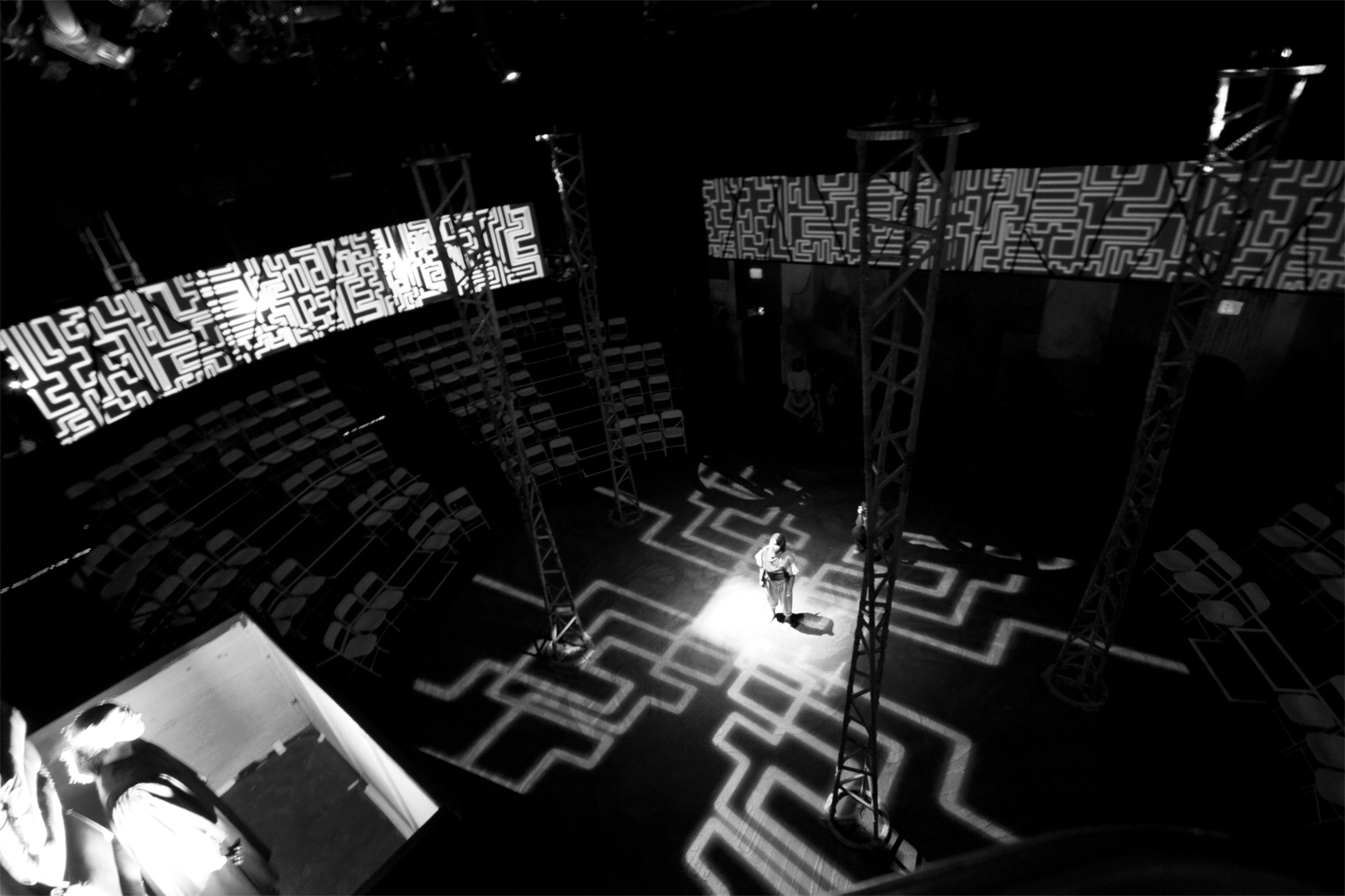 Interactive Projection Daniel Fine Projections Bouncing off Mirrors