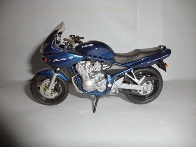Масштабная модель Suzuki Bandit