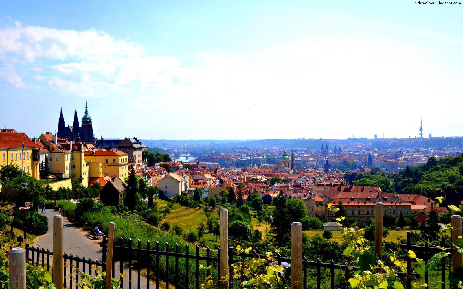 http://4.bp.blogspot.com/-b2J5WrM2IHg/UNdraNTf90I/AAAAAAAAJAo/g7JmDODE_EI/s1600/Prague_Beautiful_Paradise_Wonderful_Capital_City_Czech_Republic_Hd_Desktop_Wallpaper_citiesoflove.blogspot.com.jpg