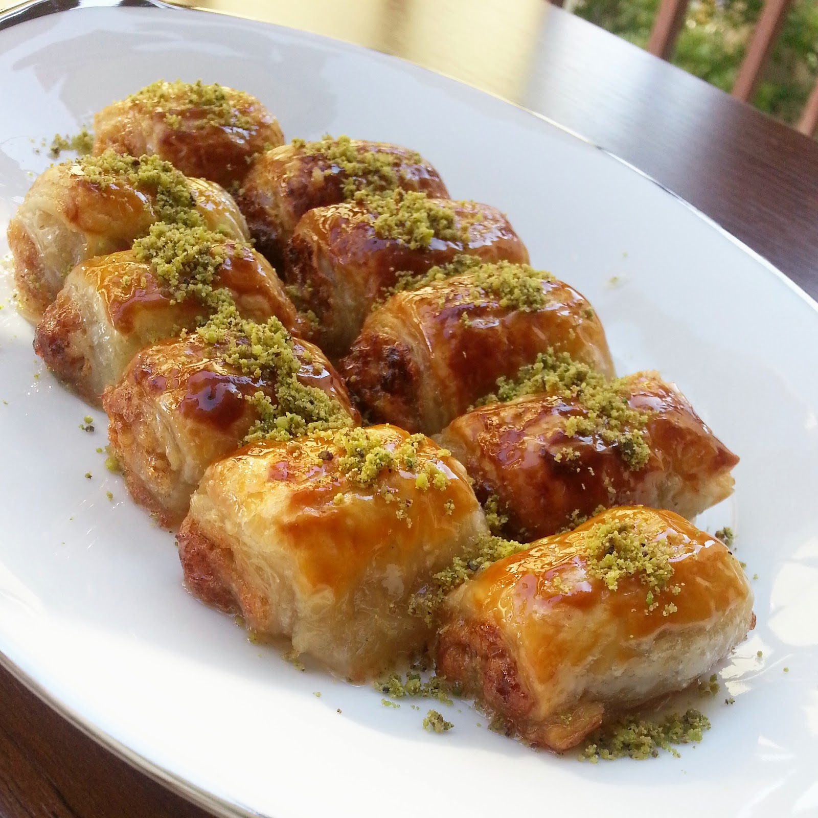 Bayram Tatlıları-Samsa Tatlısı Tarifi Bayram Tatlıları-Samsa Tatlısı Tarifi