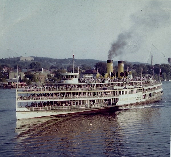 Hudson River Model Steamboats Steamboat Model ALEXANDER HAMILTON c