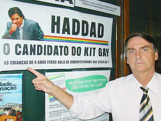 Jair Bolsonaro Diz : "Haddad É O Candidato Do Kit Gay"