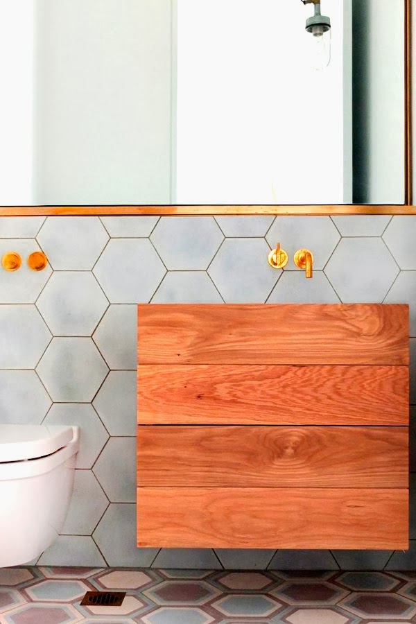 Modern Bathrooms with Colour 2014 - 2015 experience Modern Bathrooms with Colour 2014 - 2015 experience
