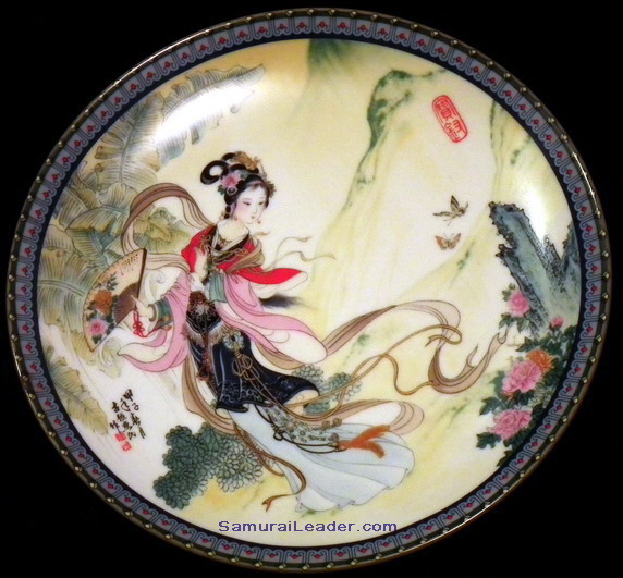 Beauties by the Red Mansion Hsi-feng Plate by Zhao Huimin Produced by Imperial Jingdezhen Porcelain