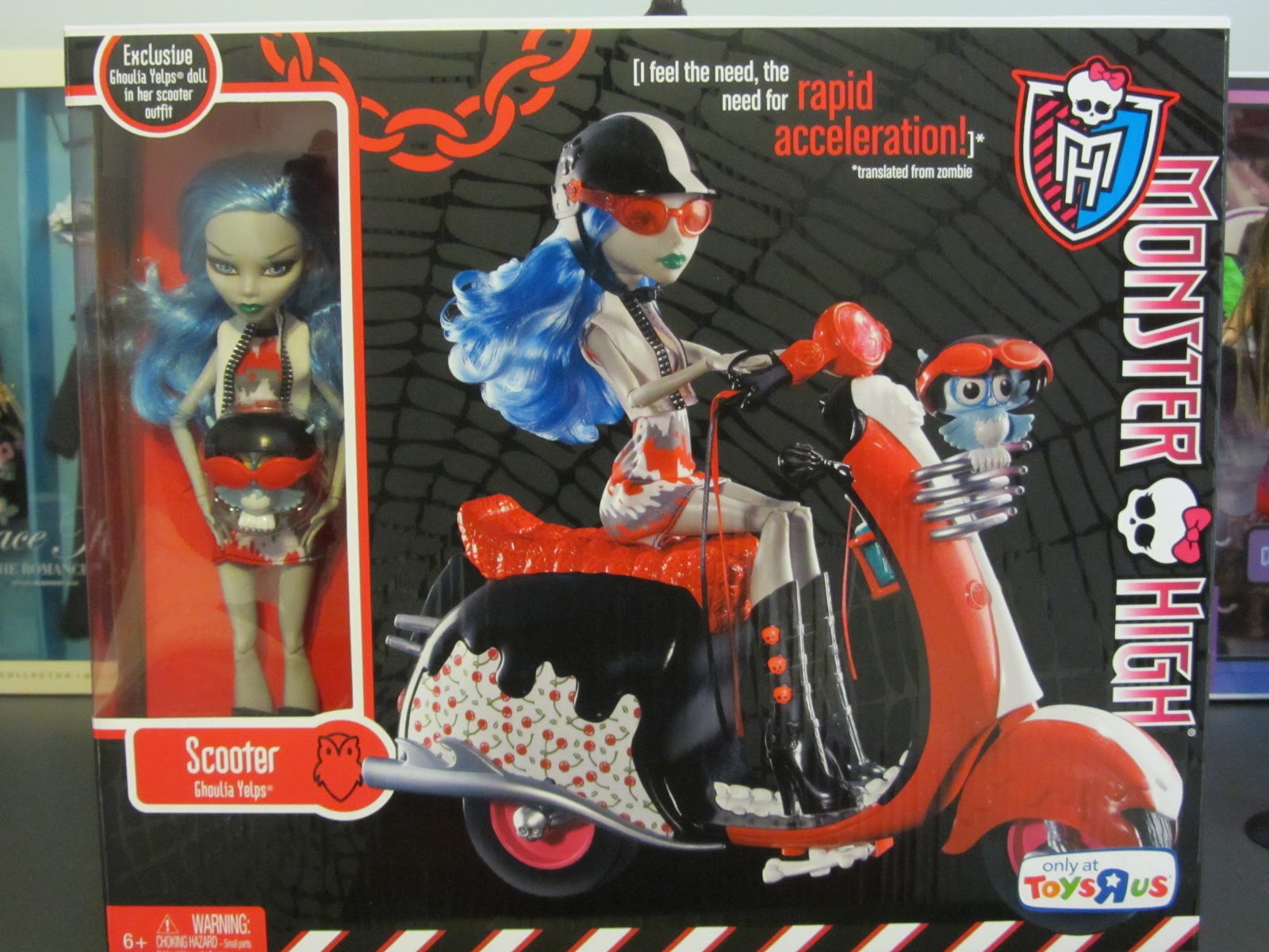 Saturday Morning Toyz Monster High Ghoulia Scooter Gift Set