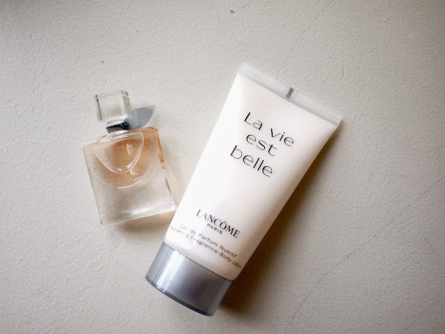 lancome la vie est belle perfume review