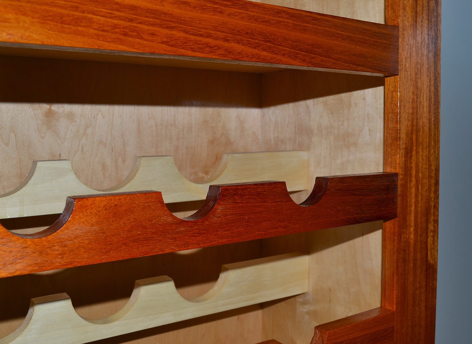 Warrior Woodwork Wine Rack 4.0 Mahogany and Maple