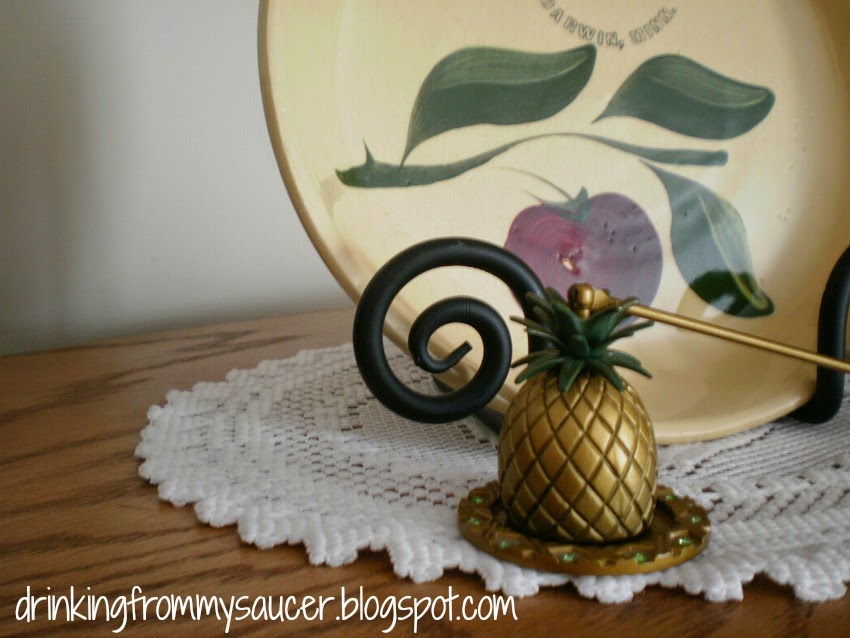 Drinking From My Saucer :: On Having Homebody-itis