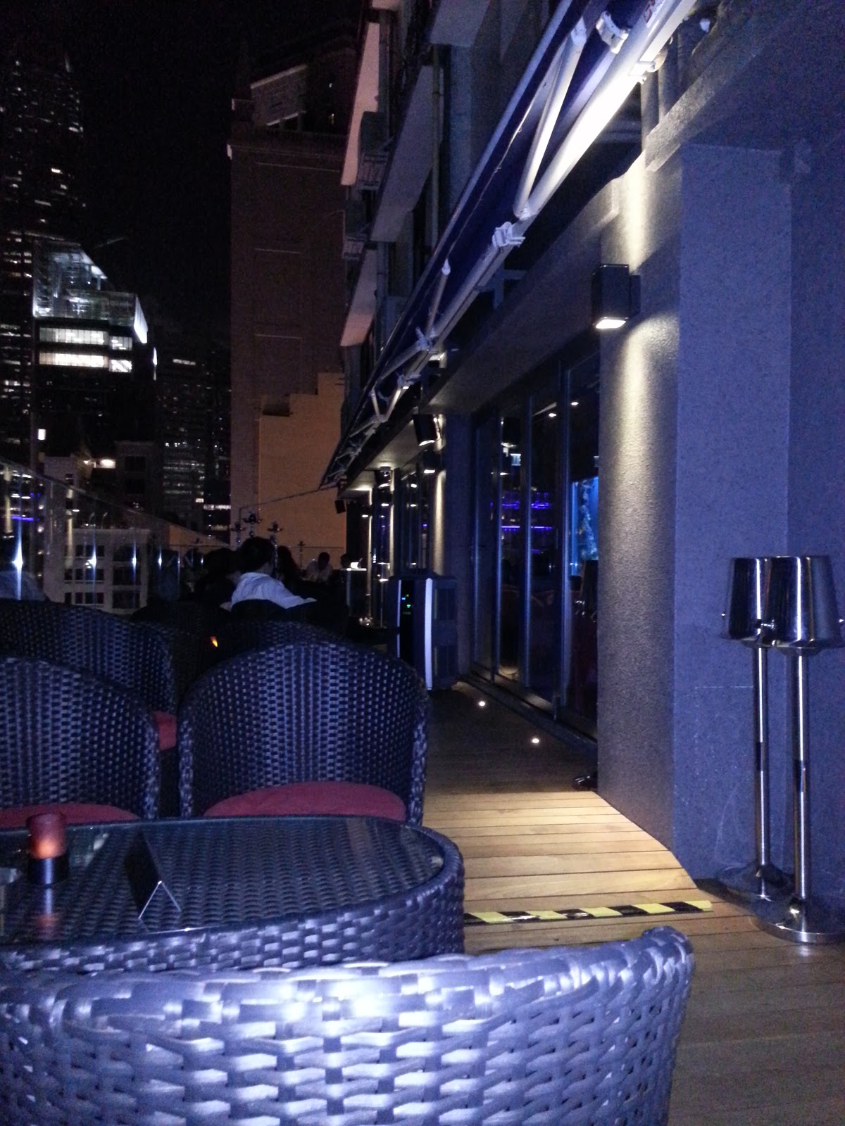 Hong Kong S Only Shisha Hookah Bar Cafe Lounge Resturant Review Part Of Www Hongkongshisha Com The Review You Ve All Been Waiting For Bloop Shisha Lounge