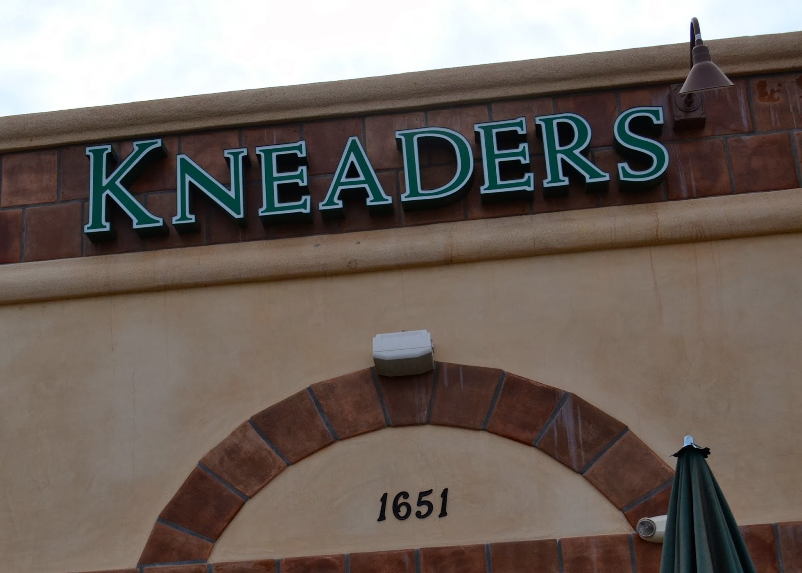 Do Tell, Anabel Kneaders Restaurant & Bakery in Yuma, AZ {Tasty