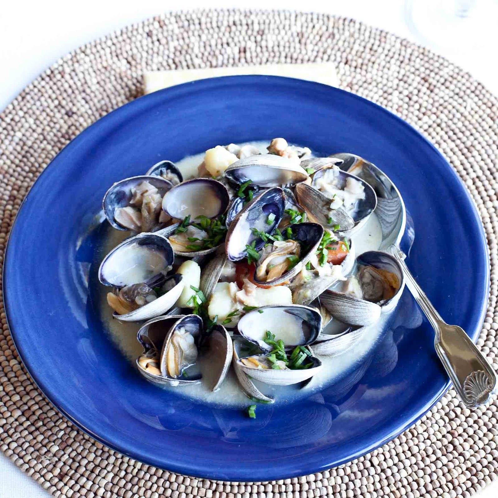 FOODjimoto Potato Leek Clam Chowder