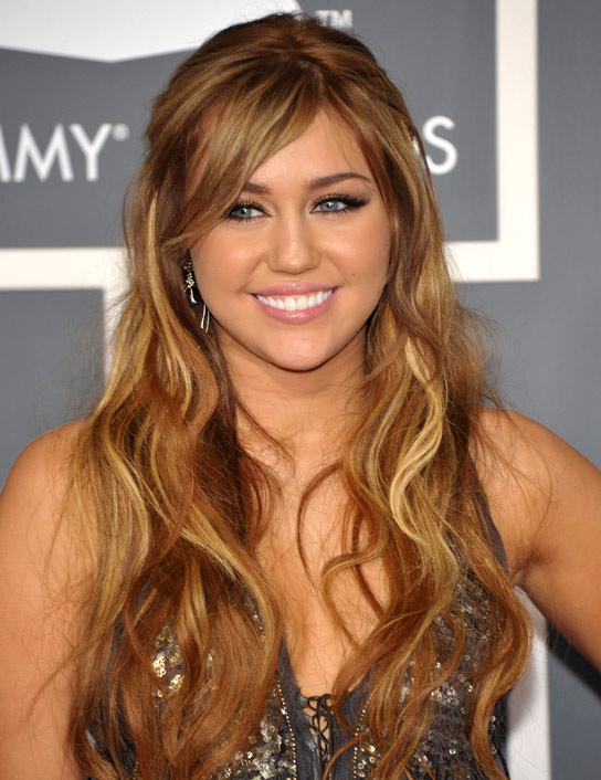 miley cyrus 2011 hairstyle. miley cyrus 2011 hairstyle.