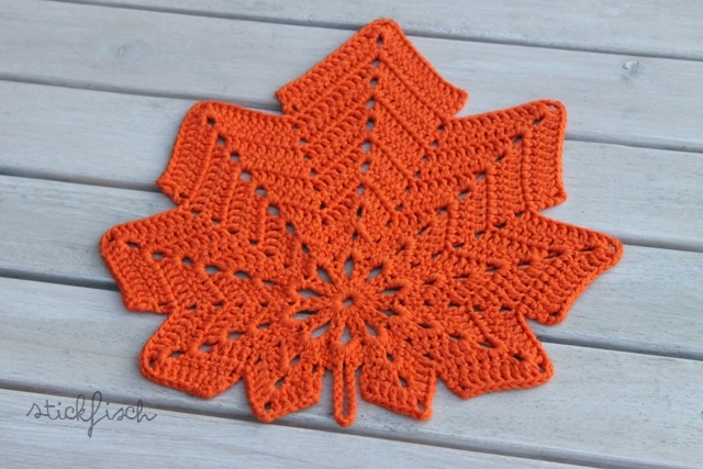 Herbstliche Häkelblätter | ★ NORDAHAGE