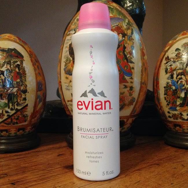 evian. Facial Spray