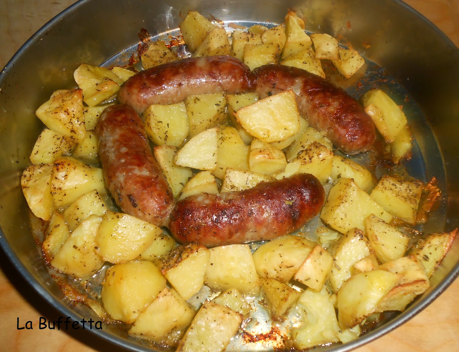 salsicce e patate al forno veloci