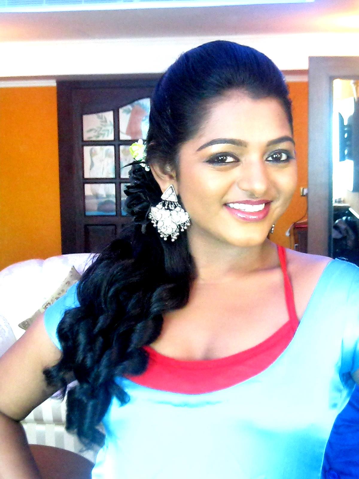 Meera Anil latest photos in saree - Mallufun.com