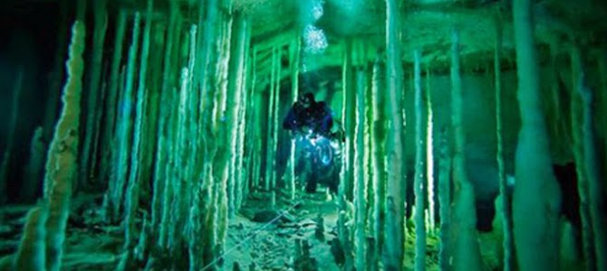 Scuba Plus, centro de buceo en Menorca, El gran agujero Azul 5 Scuba Plus, centro de buceo en Menorca, El gran agujero Azul 5