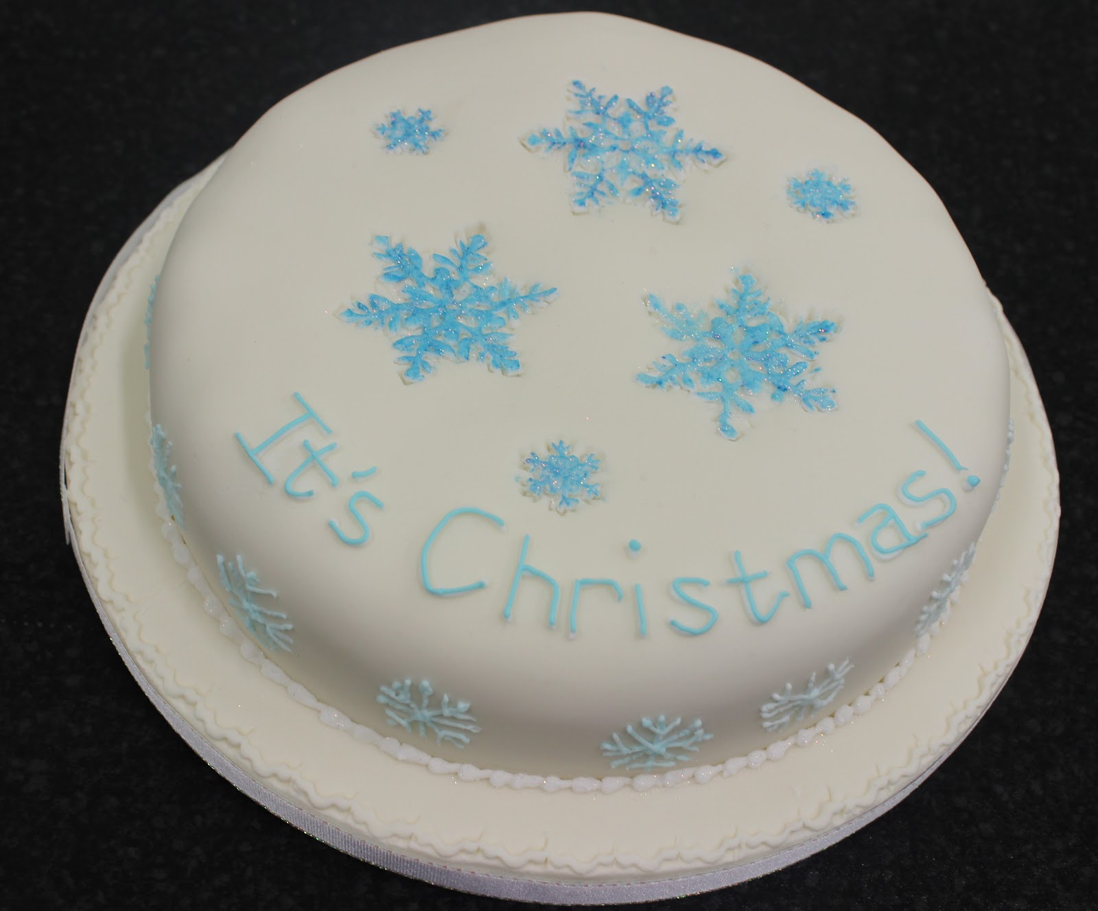 Flour Power Cake Journey: Basic cake decorating with a ...