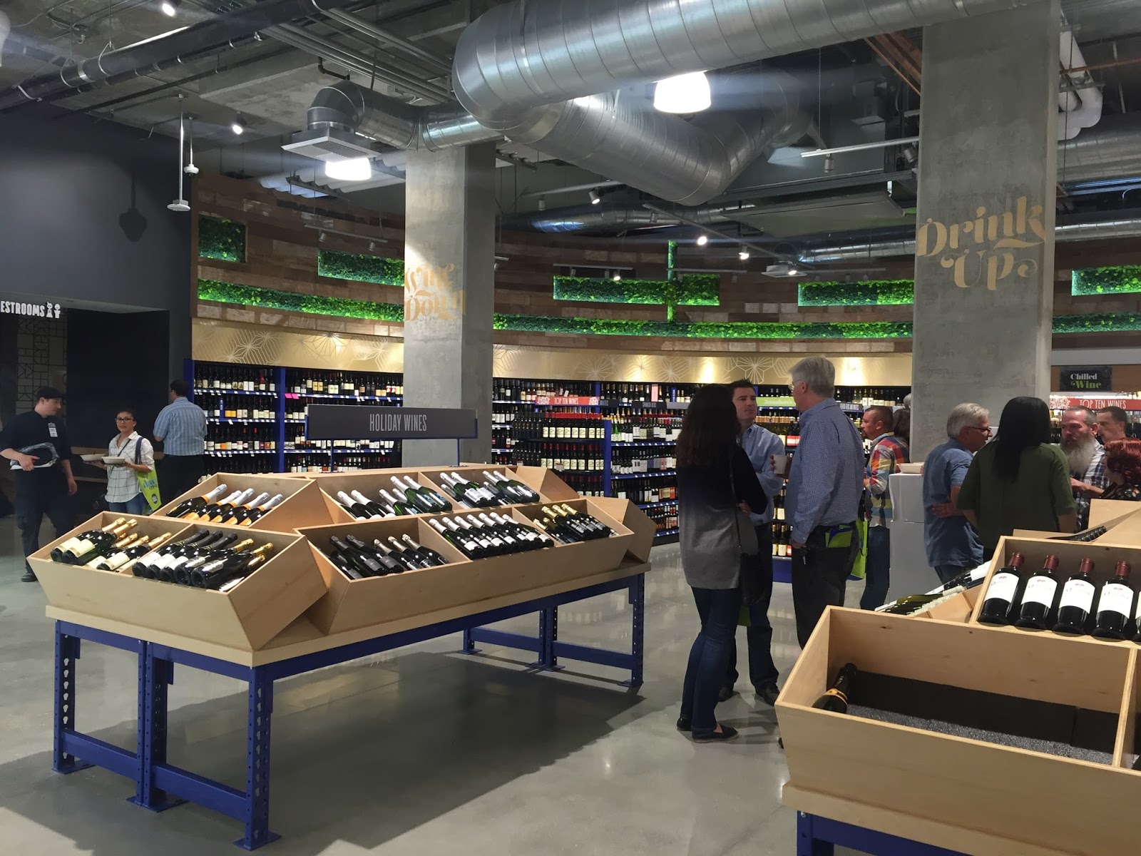 Whole Foods Market DTLA Opens! 8th and Grand in DTLA Daisi Jo Reviews