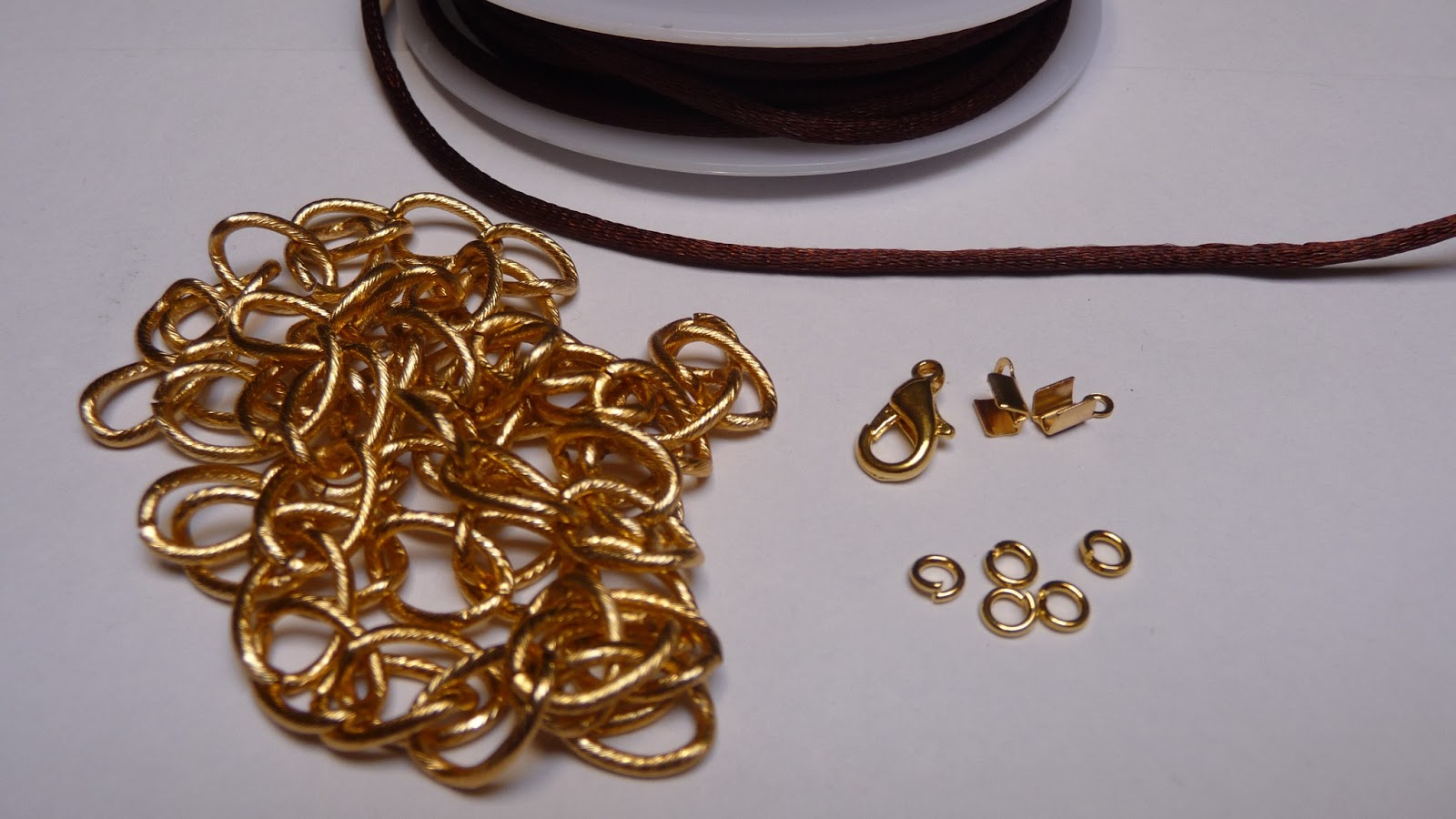 Beads and Stuff Gold chain and silk cord necklace (tutorial)